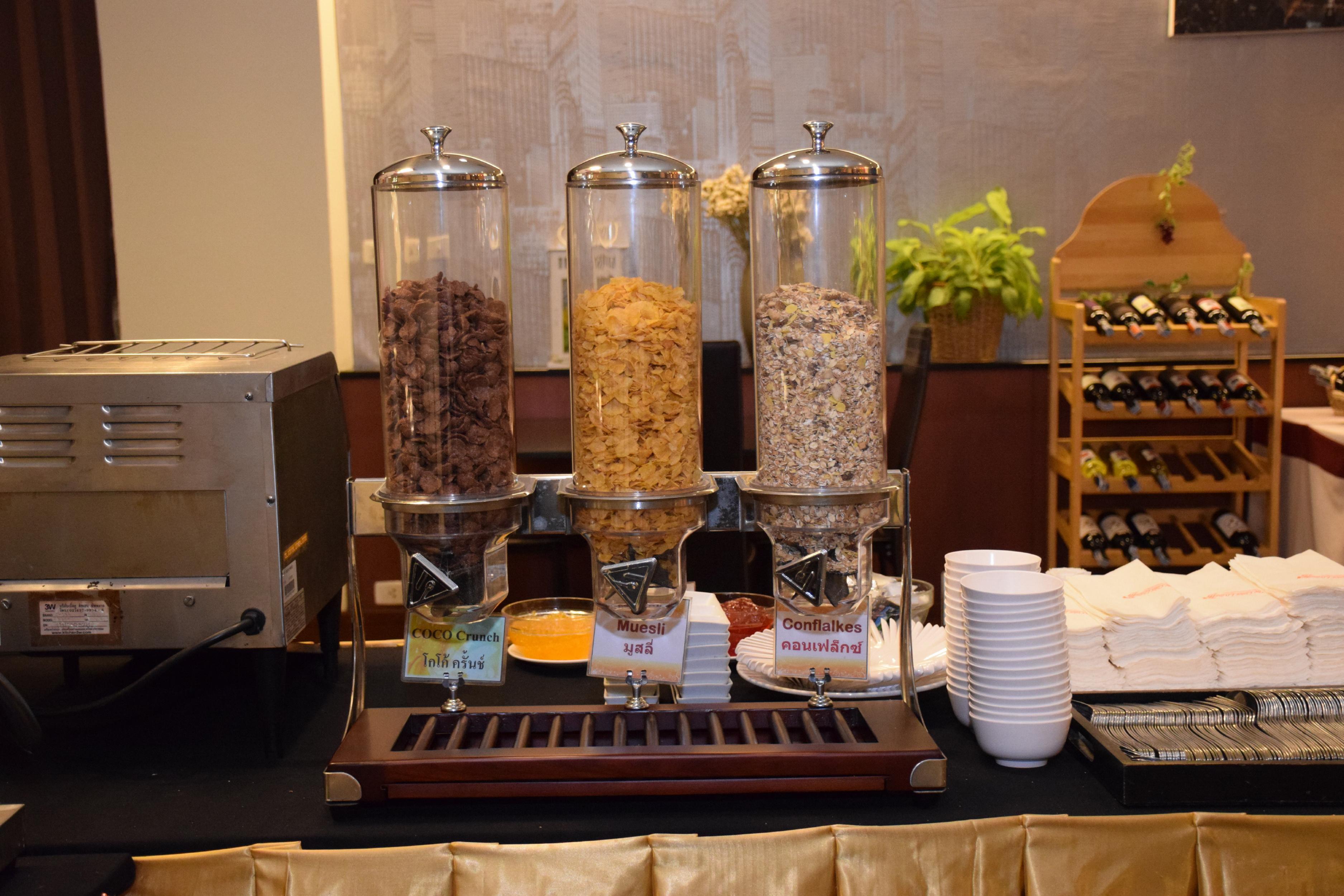 The Color Living Hotel Samut Prakan Ngoại thất bức ảnh