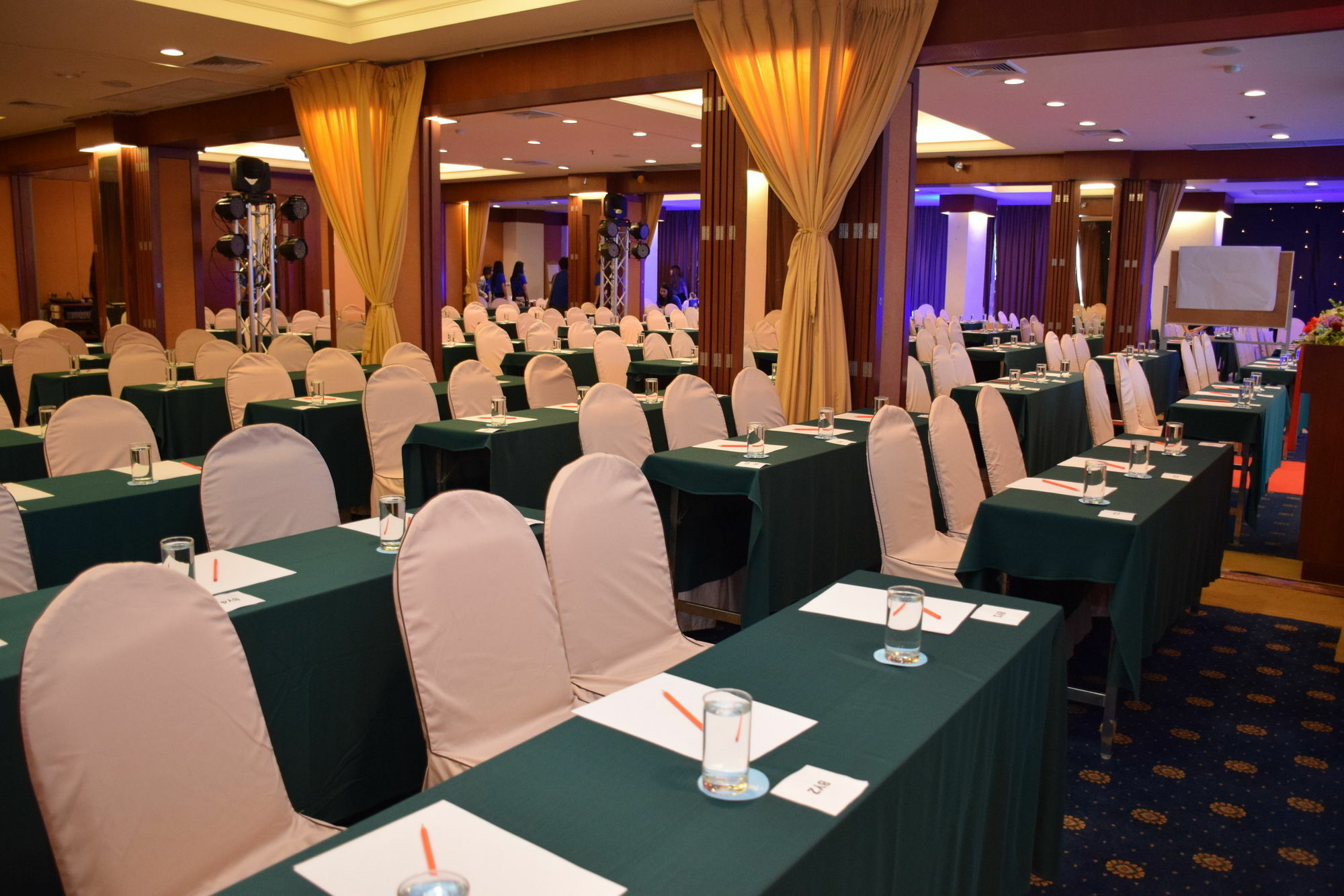 The Color Living Hotel Samut Prakan Ngoại thất bức ảnh