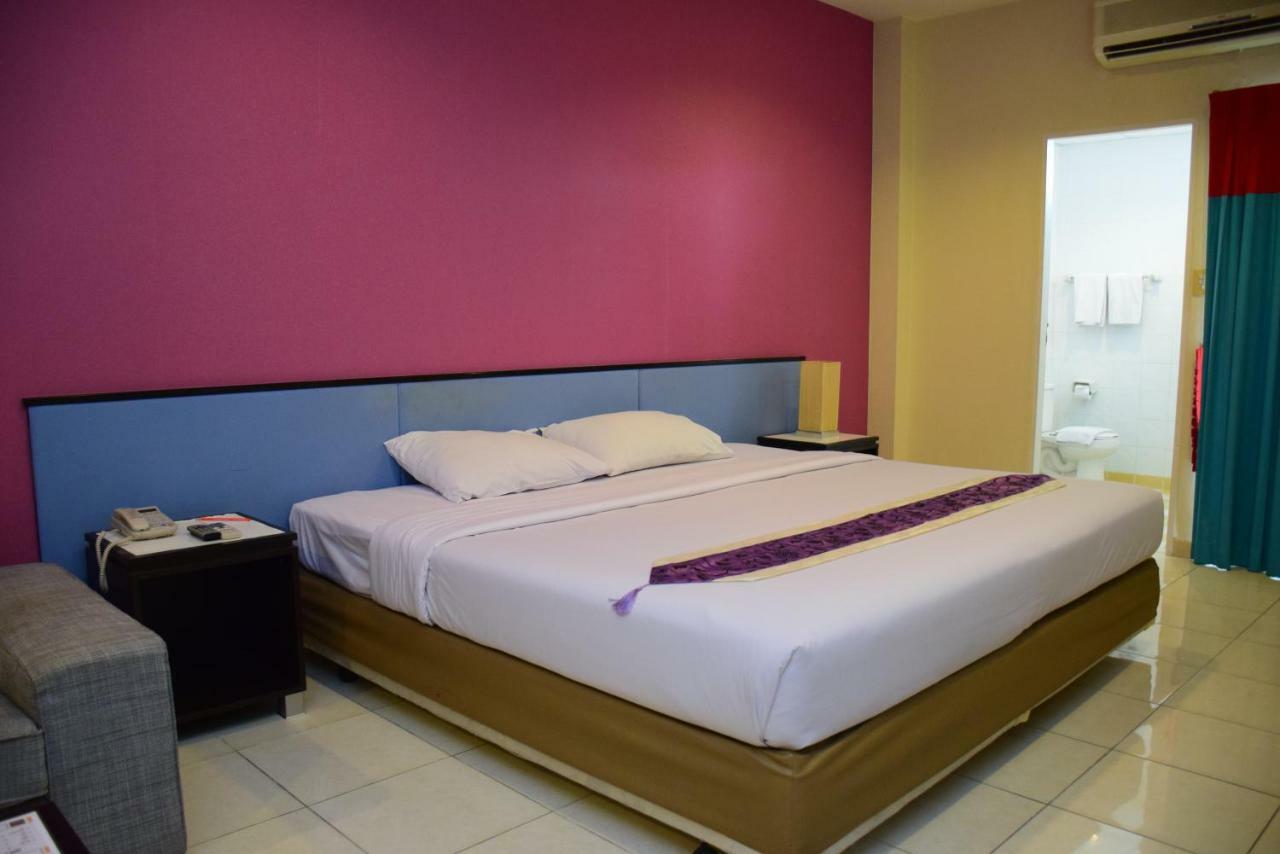The Color Living Hotel Samut Prakan Ngoại thất bức ảnh